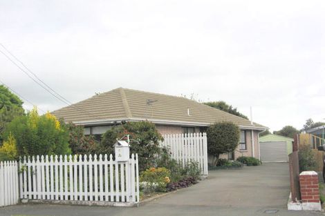 Photo of property in 7 Kingston Place, Bishopdale, Christchurch, 8053