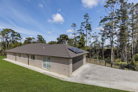Photo of property in 22b Sunnyvale Road, Swanson, Auckland, 0614