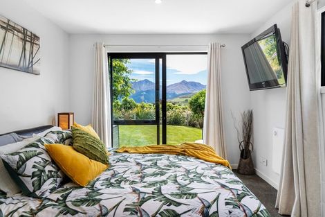 Photo of property in 62 Jacks Point Rise, Jacks Point, Queenstown, 9371