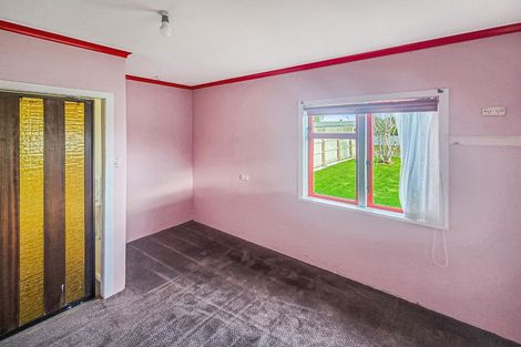 Photo of property in 11 Carlisle Street, Levin, 5510