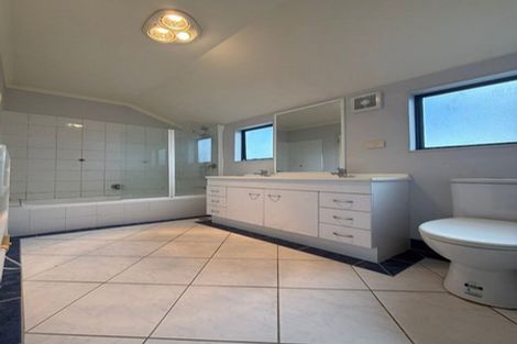 Photo of property in 54 Ridge Road, Howick, Auckland, 2014