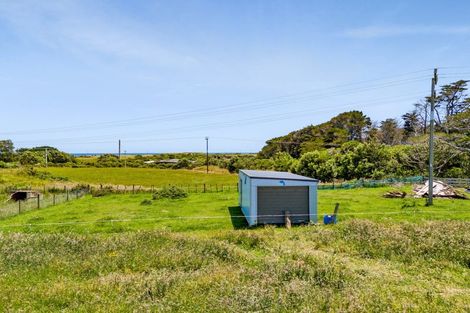 Photo of property in 185 Tasman Street, Opunake, 4616