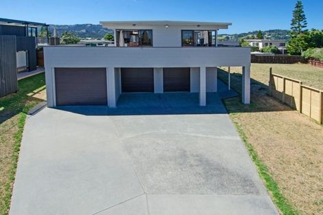 Photo of property in 19 Blue Bell Parade, Omaha, 0986