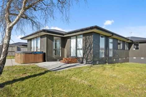 Photo of property in 91 Rowses Road, Aranui, Christchurch, 8061