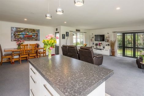 Photo of property in 10 Clifford Close, Levin, 5510