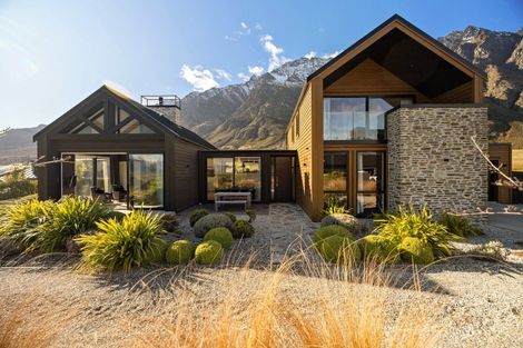 Photo of property in 4 Stockyard Lane, Jacks Point, Queenstown, 9371