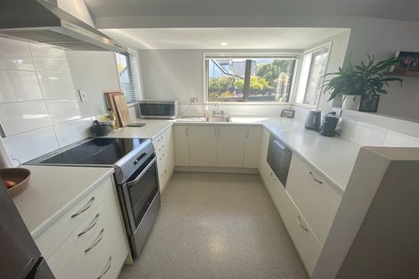 Photo of property in 1/25 Kingham Place, Avonhead, Christchurch, 8042