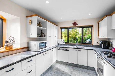 Photo of property in 140 Memorial Avenue, Burnside, Christchurch, 8053