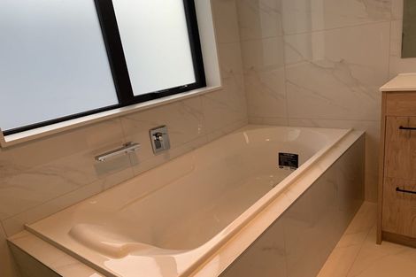 Photo of property in 41 Kaha Road, Takanini, 2110