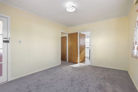 Photo of property in 1/8 Westward Ho, Glen Eden, Auckland, 0602
