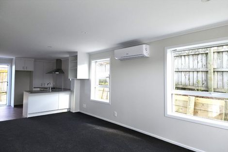 Photo of property in 40a Waiuta Street, Titahi Bay, Porirua, 5022