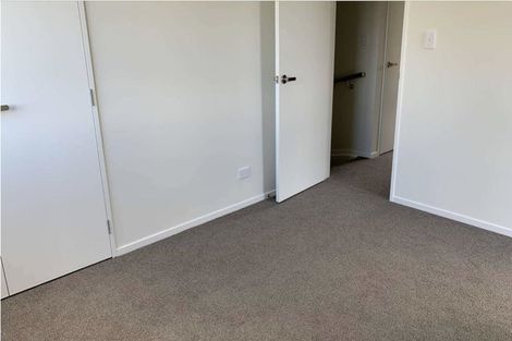 Photo of property in 24 Hoopers Road, Glen Eden, Auckland, 0602