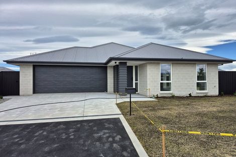 Photo of property in 33 Sanders Way, Rolleston, 7614