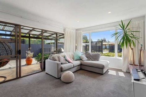 Photo of property in 16 Erica Street, Papanui, Christchurch, 8053