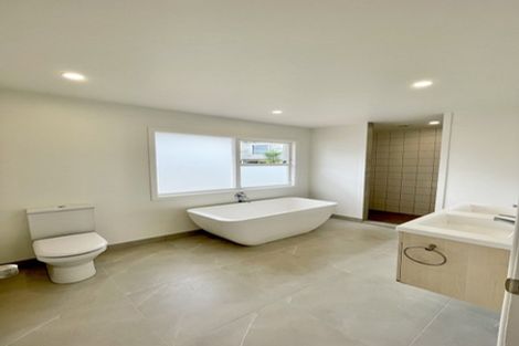 Photo of property in 27 Kaikoura Street, Henderson, Auckland, 0612