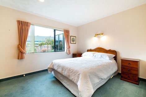 Photo of property in 14 Belgrave Place, Taradale, Napier, 4112
