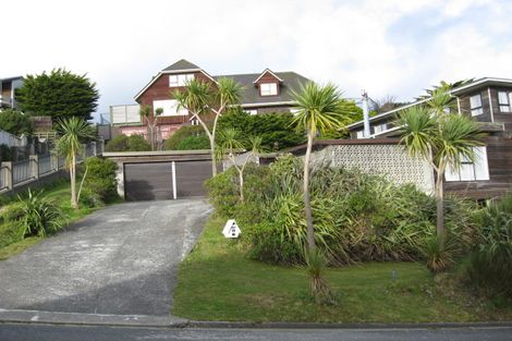 Photo of property in 42-44 David Crescent, Karori, Wellington, 6012