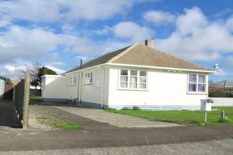 Photo of property in 40 Clyde Crescent, Roslyn, Palmerston North, 4414