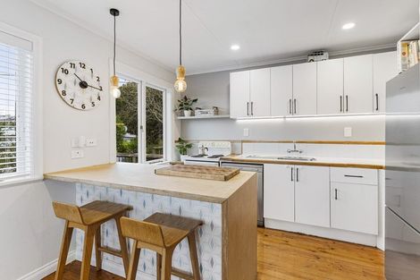 Photo of property in 24 Otanerua Road, Hatfields Beach, Orewa, 0931