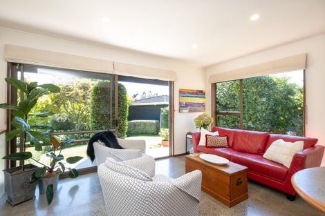 Photo of property in 44 Iona Road, Havelock North, 4130