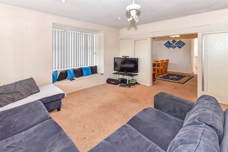 Photo of property in 12 Sturdee Road, Manurewa, Auckland, 2102