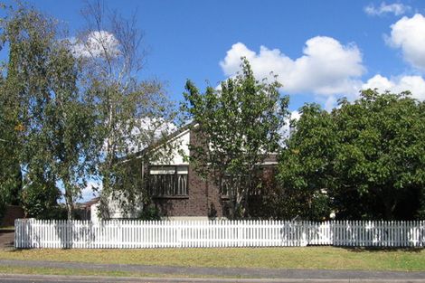 Photo of property in 3 Westpark Drive, West Harbour, Auckland, 0618