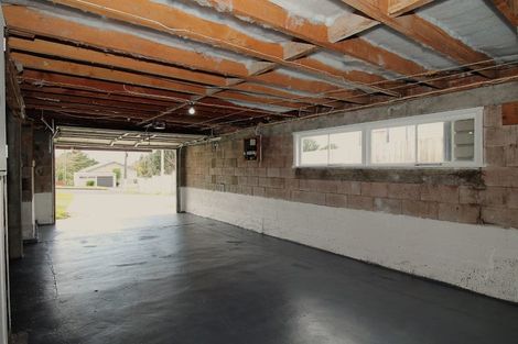 Photo of property in 13 Lyndhurst Road, Te Atatu South, Auckland, 0610