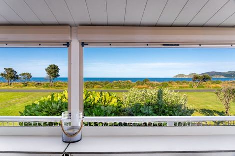 Photo of property in 1 Moana Drive, Mahia, 4198