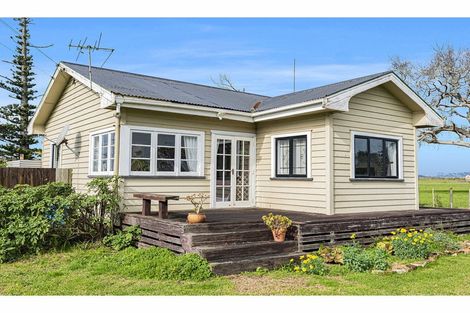 Photo of property in 71 Pouto Road, Dargaville, 0371