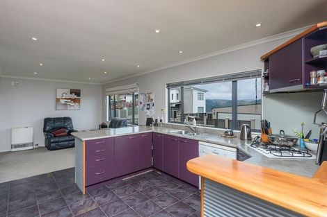 Photo of property in 20 Arahiwi Grove, Tirohanga, Lower Hutt, 5010