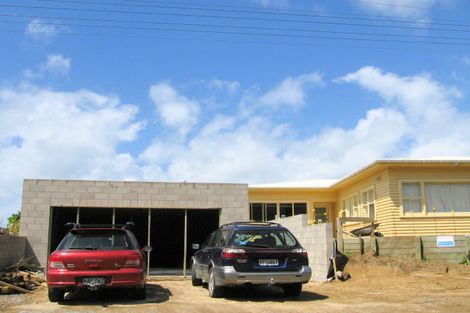 Photo of property in 15 Douglas Street, Okitu, Gisborne, 4010