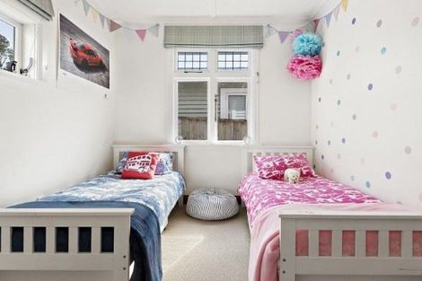 Photo of property in 13 Firth Terrace, Karori, Wellington, 6012