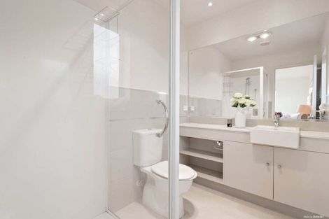 Photo of property in 99 Bayvista Drive, Karaka, Papakura, 2113