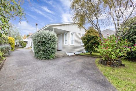 Photo of property in 26 Yeovil Road, Te Atatu Peninsula, Auckland, 0610