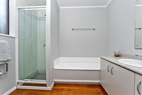 Photo of property in 1/279 Sunset Road, Sunnynook, Auckland, 0632