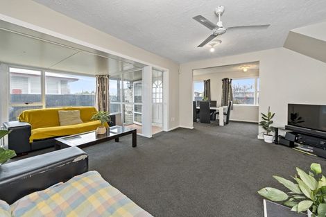 Photo of property in 83 Cotswold Avenue, Bishopdale, Christchurch, 8053