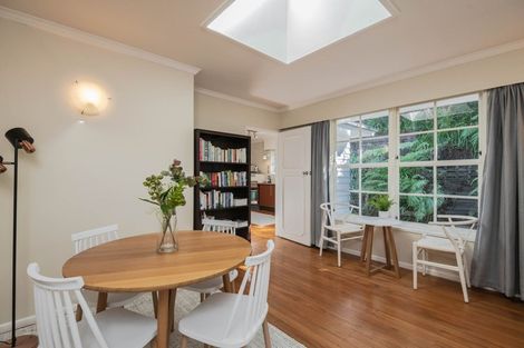 Photo of property in 11 Goddard Grove, Churton Park, Wellington, 6037