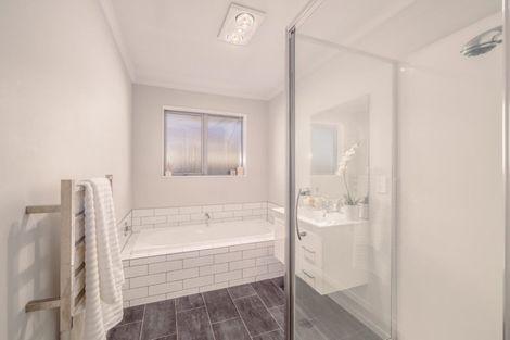 Photo of property in 15 Fairbairn Road, Rolleston, 7614