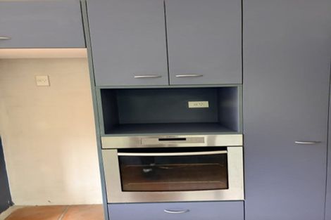 Photo of property in 1/83 East Coast Road, Castor Bay, Auckland, 0620