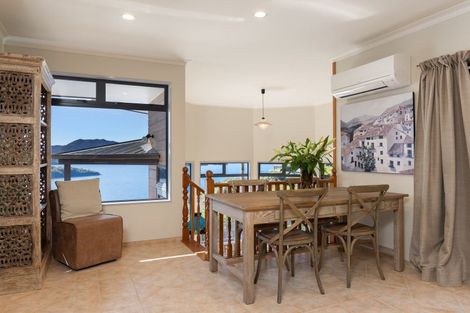 Photo of property in 21 Marina View, Waikawa, Picton, 7281