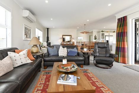 Photo of property in 4 Young Place, Taradale, Napier, 4112