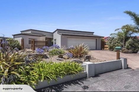 Photo of property in 13 Oriental Parade, Papamoa Beach, Papamoa, 3118