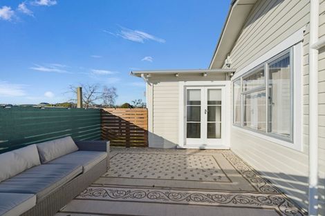 Photo of property in 23 Porritt Place, Waipukurau, 4200