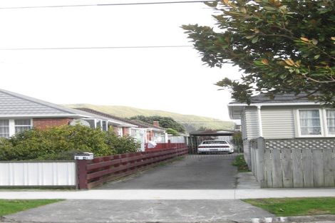 Photo of property in 2/48 Dyer Street, Epuni, Lower Hutt, 5011