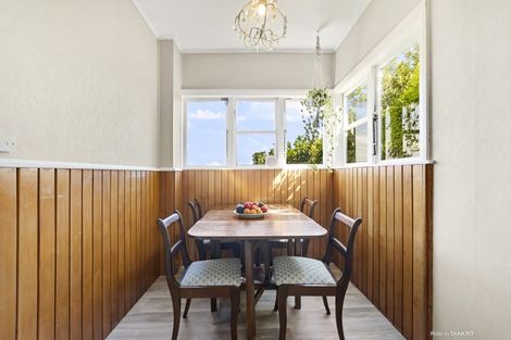 Photo of property in 55 Kinghorne Street, Strathmore Park, Wellington, 6022