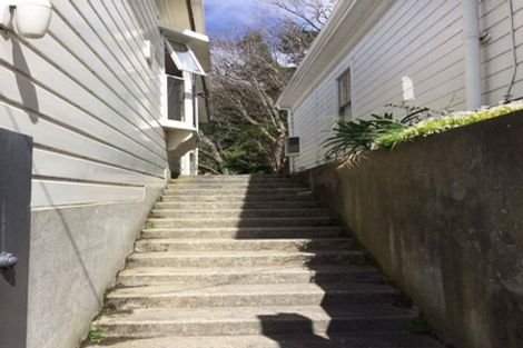 Photo of property in 21 Everton Terrace, Kelburn, Wellington, 6012