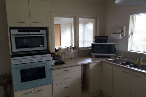 Photo of property in 3/6 Catalina Crescent, Forrest Hill, Auckland, 0620