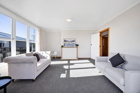 Photo of property in 20 Pukatea Street, Inglewood, 4330