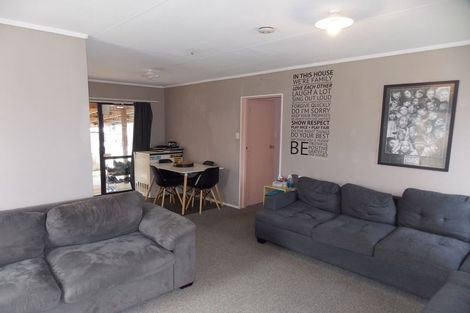 Photo of property in 83 Geraldine Crescent, Cloverlea, Palmerston North, 4412