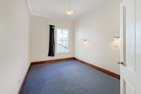 Photo of property in 123a Glenmore Street, Kelburn, Wellington, 6012